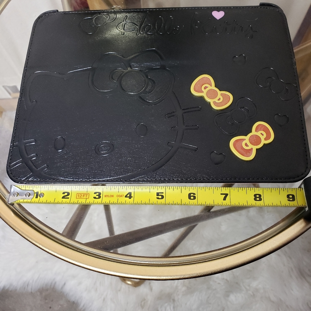 Hello Kitty Tablet Case - Picture 7 of 10